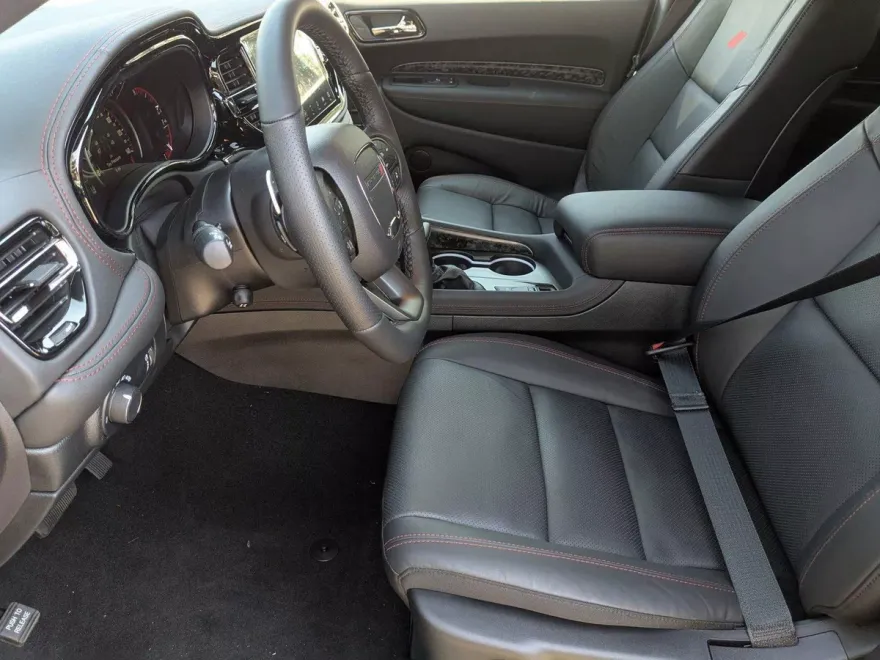 2025 Dodge Durango R/T Premium photo 1