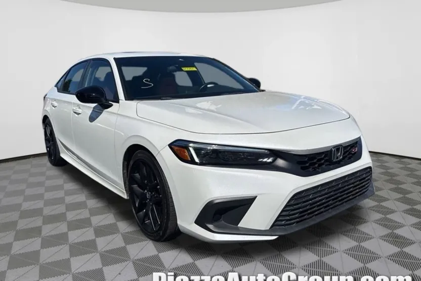 2022 Honda Civic Si photo 1