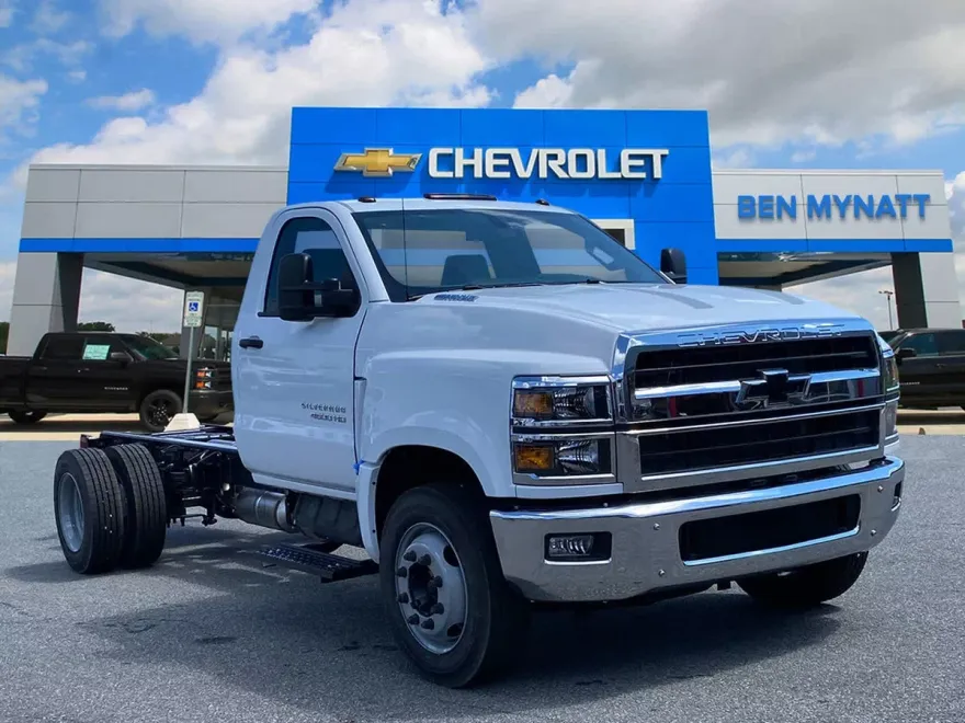 2024 Chevrolet Silverado 4500HD Work Truck photo 1