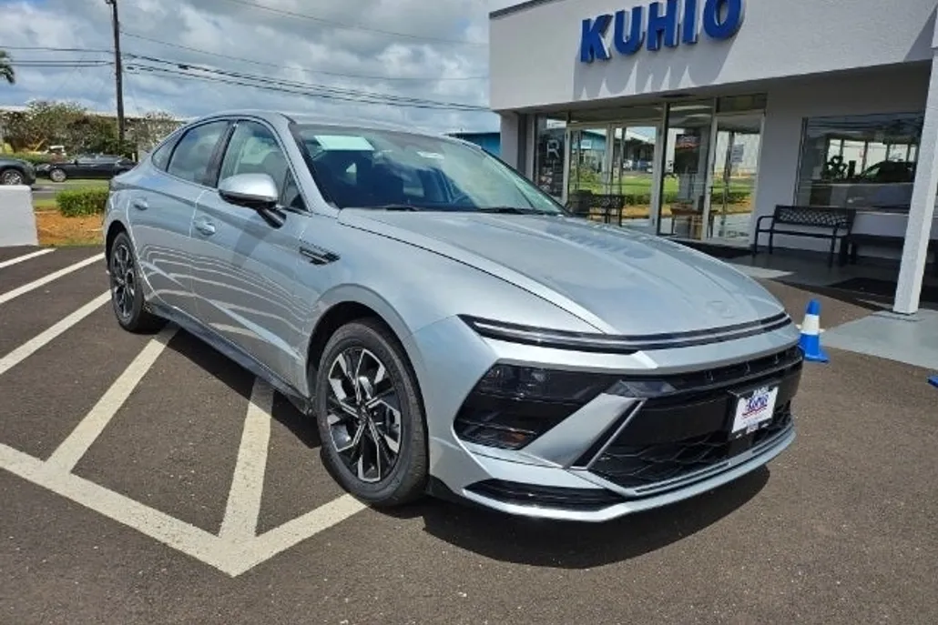 2024 Hyundai Sonata SEL photo 1