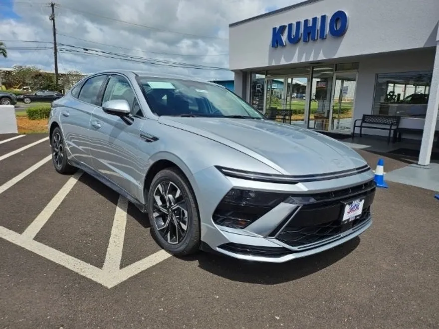 2024 Hyundai Sonata SEL photo 1