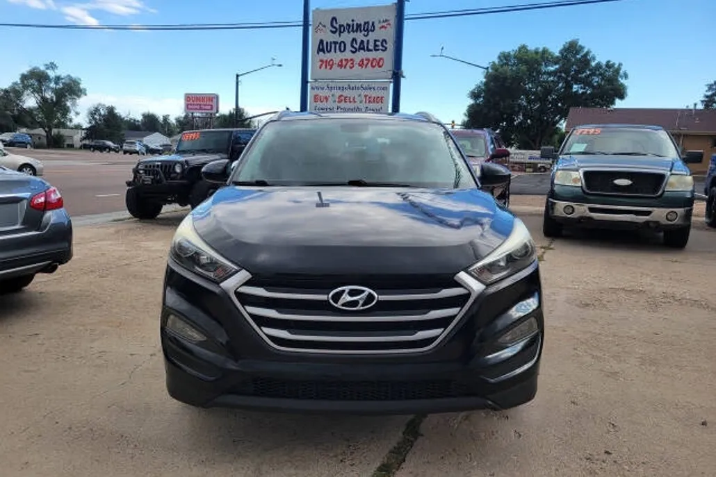2017 Hyundai Tucson SE photo 1