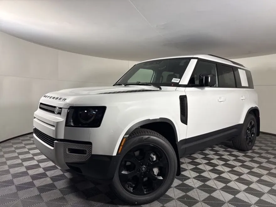 2025 Land Rover Defender 110 S photo 1
