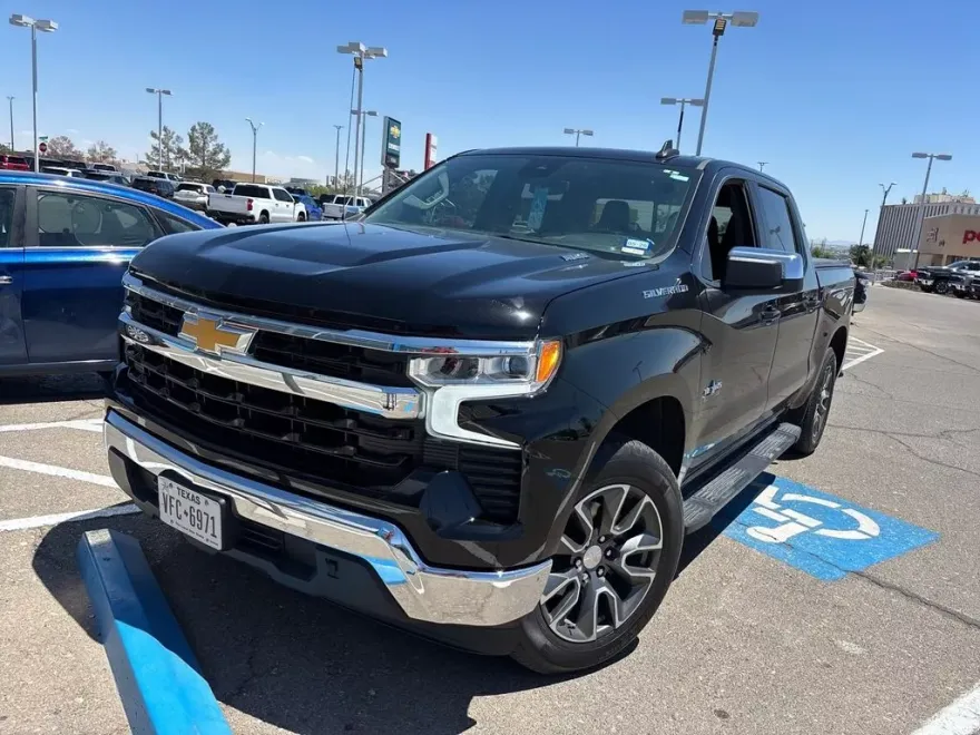 2024 Chevrolet Silverado 1500 LT Texas Edition photo 1