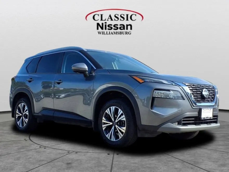 2022 Nissan Rogue SV photo 1