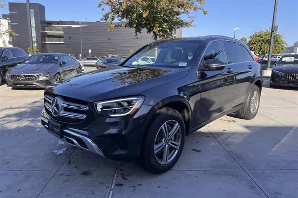2022 Mercedes Benz GLC 300 photo 1