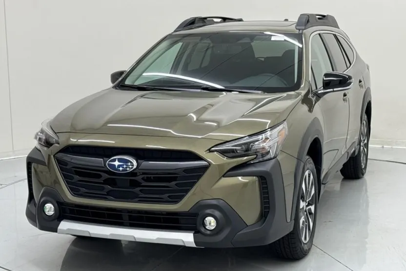 2025 Subaru Outback Limited photo 1