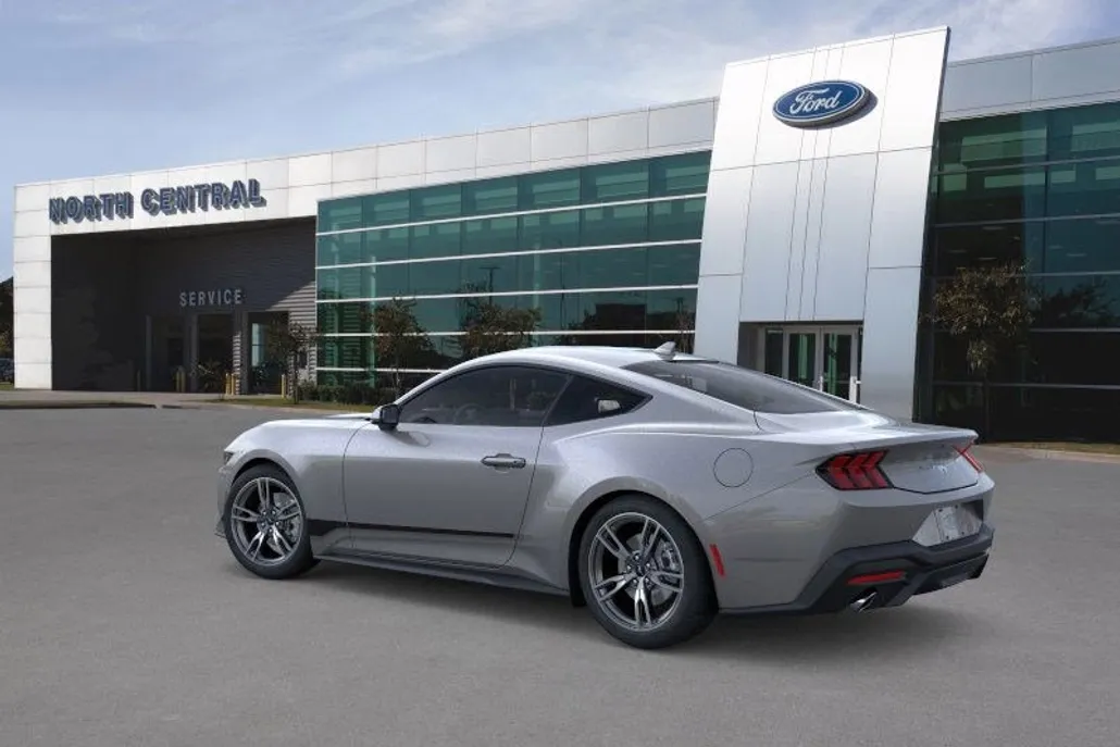 2025 Ford Mustang EcoBoost photo 1