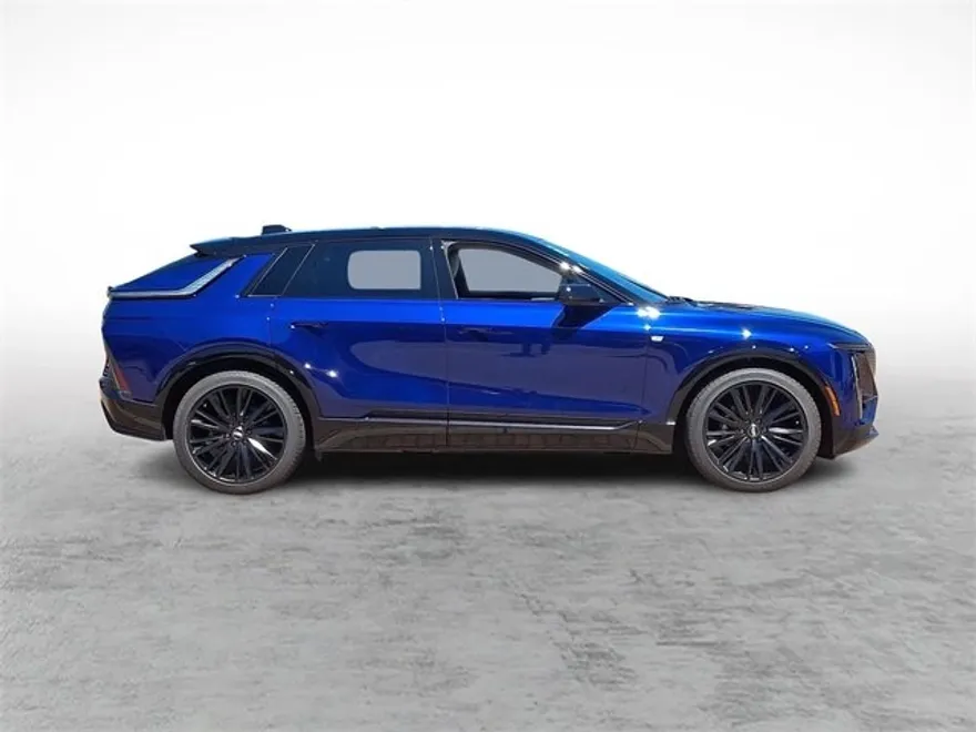 2025 Cadillac Lyriq Sport photo 1