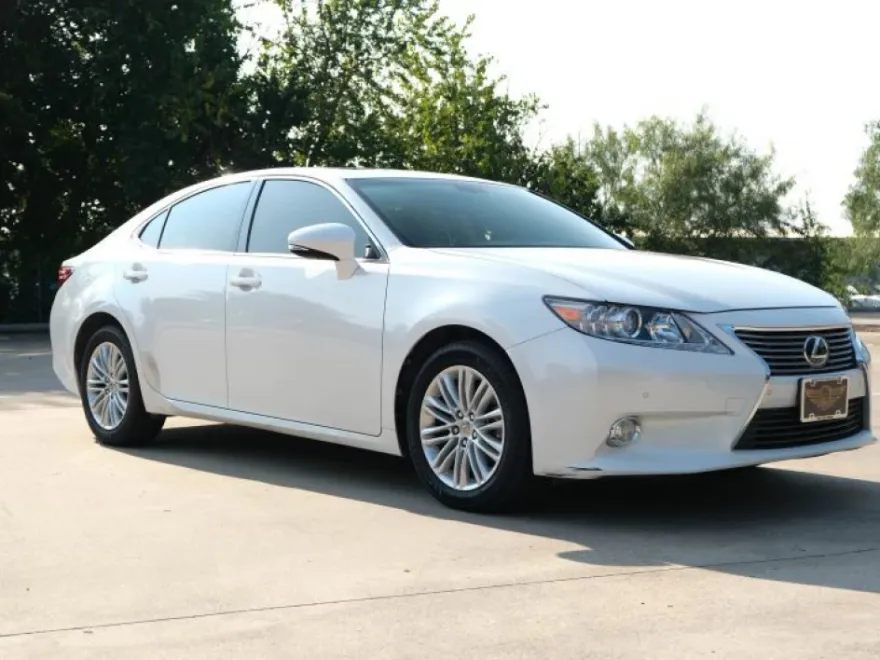 2013 Lexus ES 350 photo 1