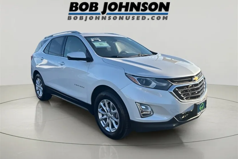 2018 Chevrolet Equinox LT photo 1