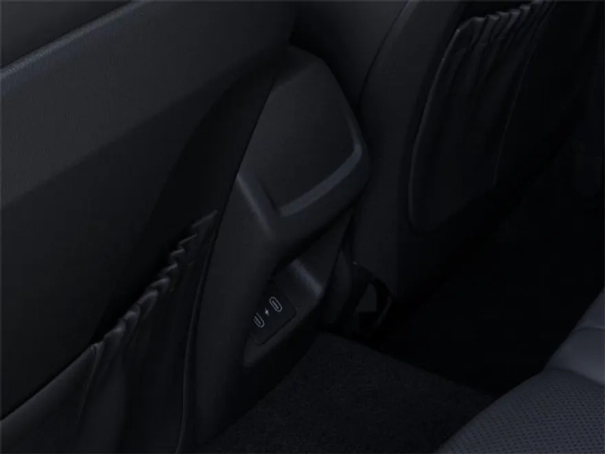 2025 Kia K5 GT-Line photo 1