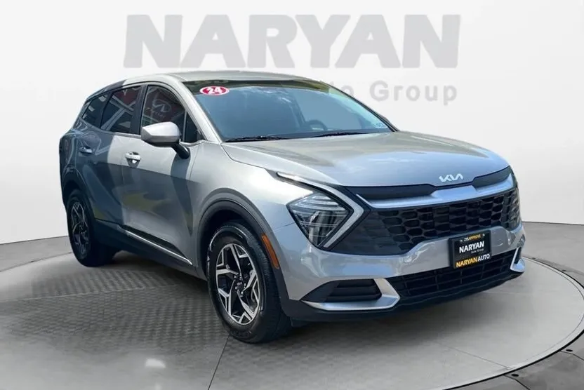 2024 Kia Sportage LX photo 1