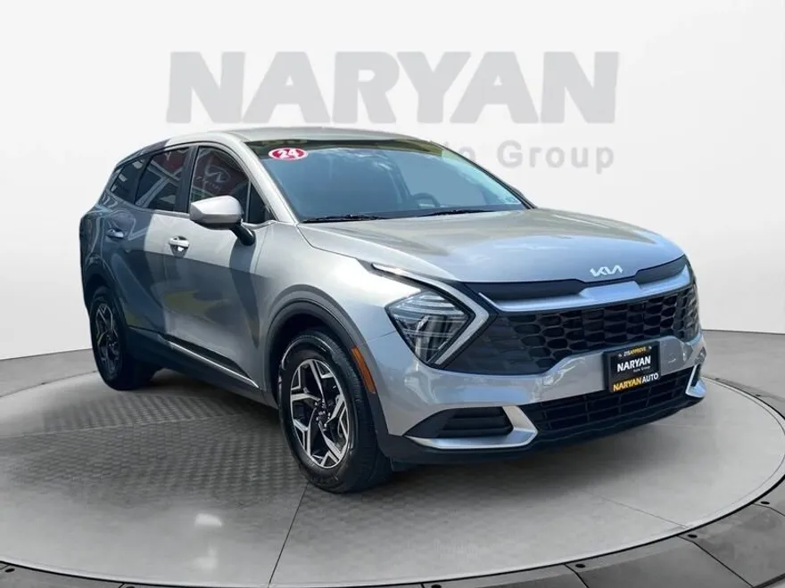 2024 Kia Sportage LX photo 1