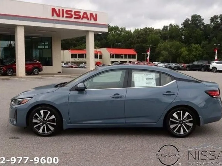 2025 Nissan Sentra SV photo 1