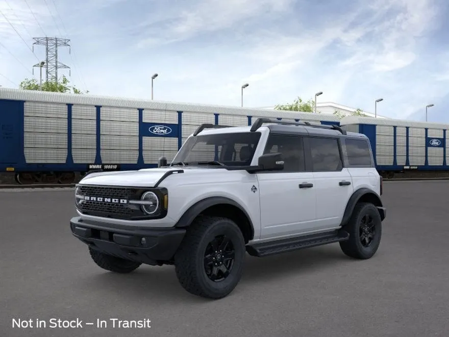 2025 Ford Bronco Outer Banks photo 1