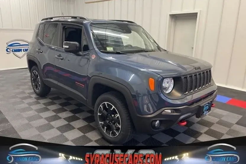 2023 Jeep Renegade Trailhawk photo 1
