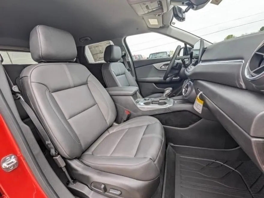 2025 Chevrolet Blazer 3LT photo 13
