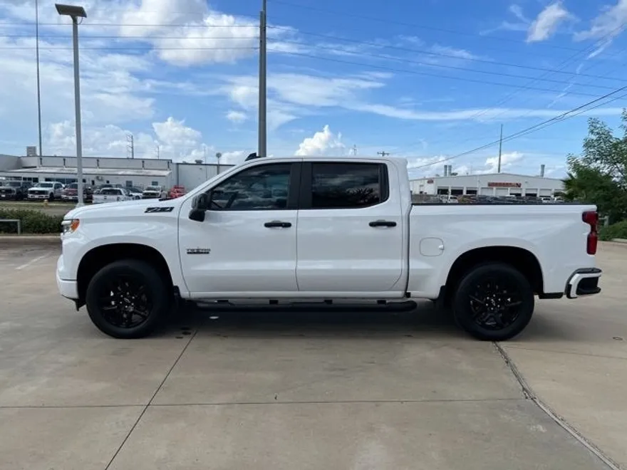2024 Chevrolet Silverado 1500 RST photo 1