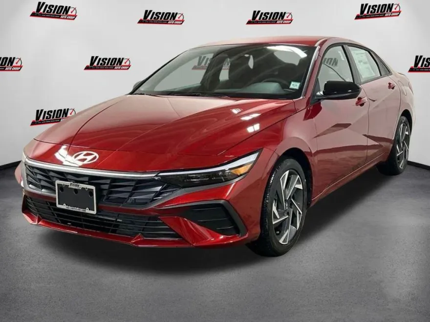 2025 Hyundai Elantra SEL Sport photo 1