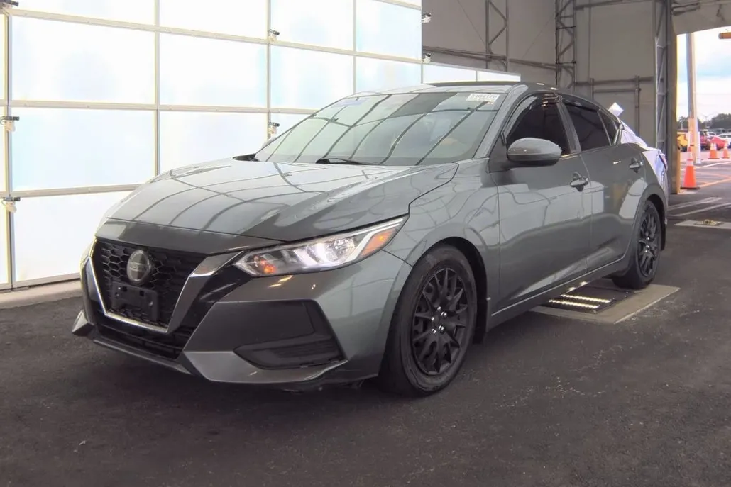 2021 Nissan Sentra S photo 1