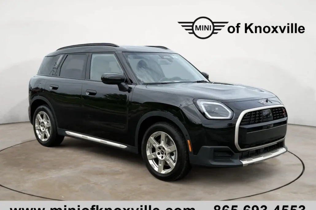 2025 Mini Countryman Iconic photo 1