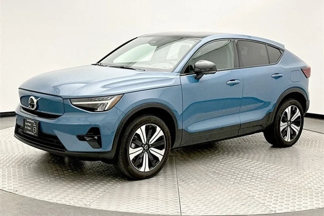 2023 Volvo C40 Recharge Plus photo 1