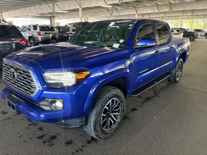 2023 Toyota Tacoma TRD Sport photo 1