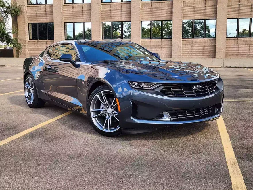 2023 Chevrolet Camaro 2LT RS photo 1