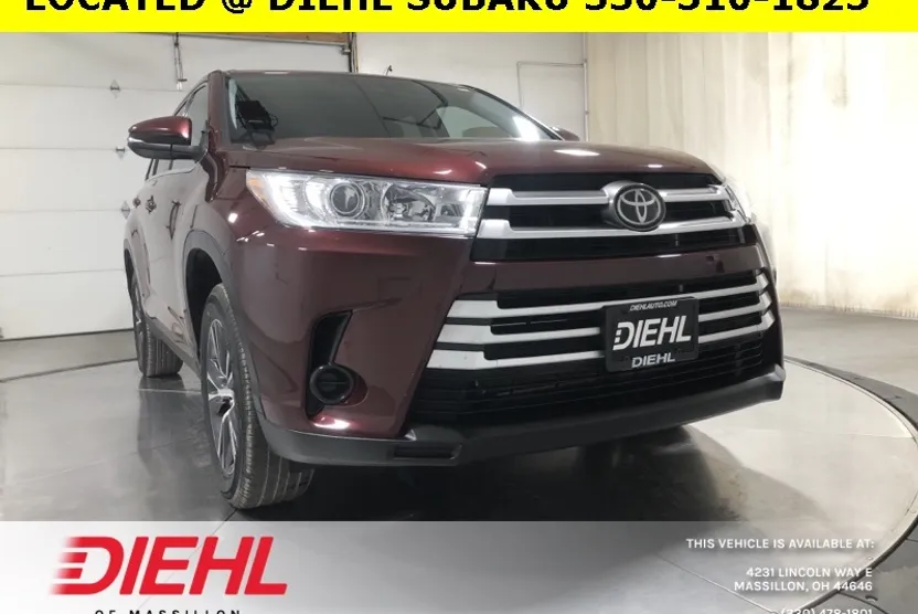 2019 Toyota Highlander LE Sport photo 1