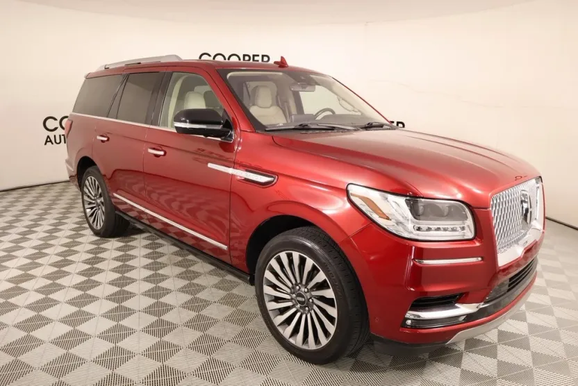 2019 Lincoln Navigator Reserve photo 1