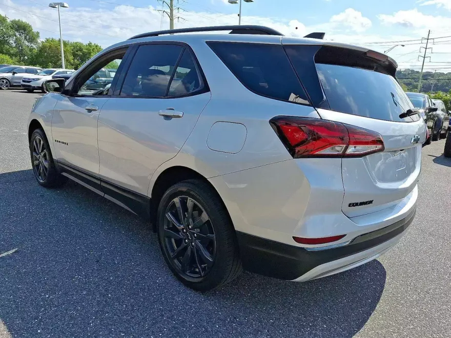 2022 Chevrolet Equinox RS photo 1