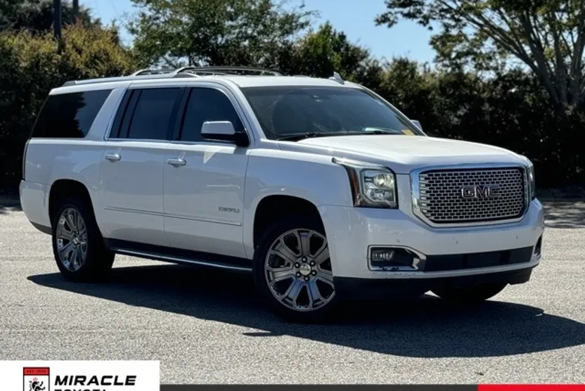 2016 Gmc Yukon XL Denali photo 1