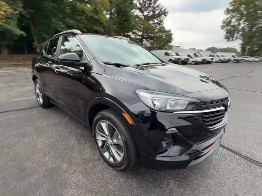 2022 Buick Encore Select photo 1