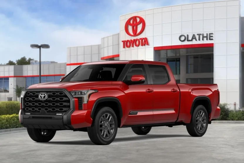 2025 Toyota Tundra Platinum photo 1