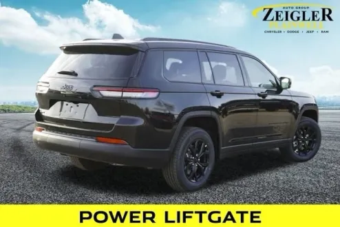 2025 Jeep Grand Cherokee Altitude photo 3