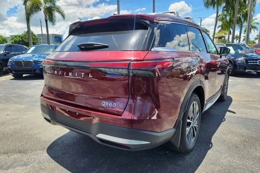 2026 Infiniti QX60 Luxe photo 1