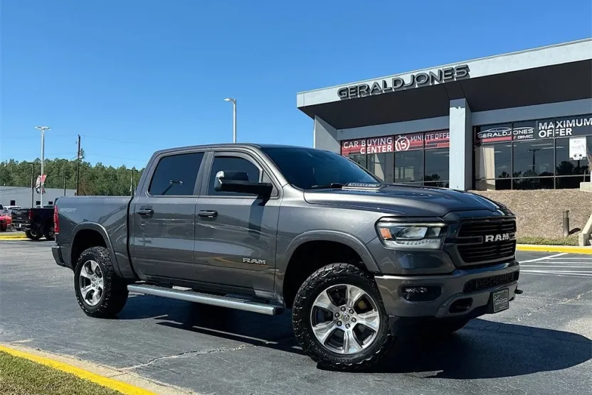 2022 Ram 1500 Laramie photo 1