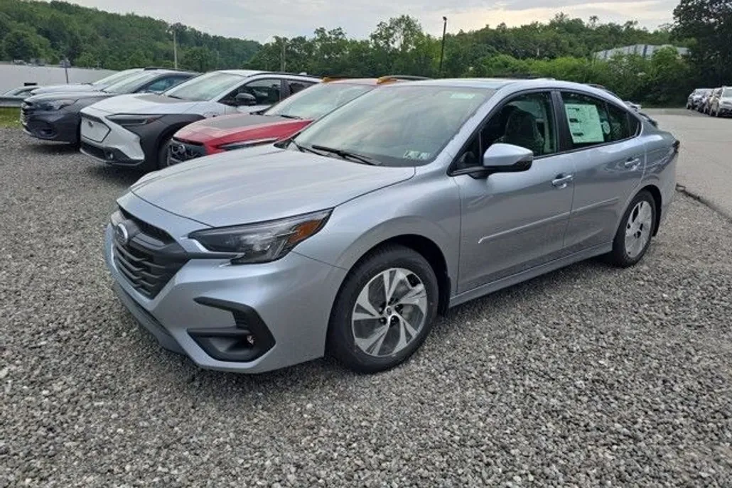 2025 Subaru Legacy Premium photo 1