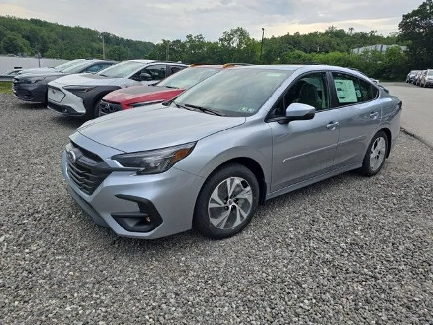 2025 Subaru Legacy Premium photo 1