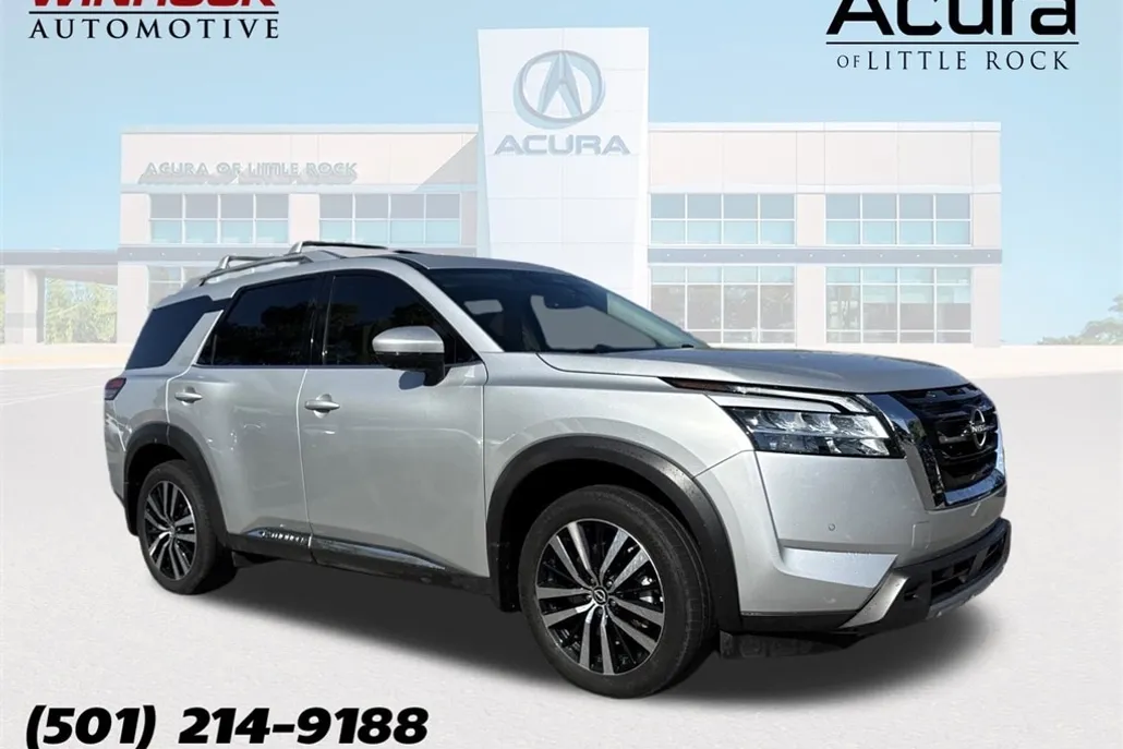 2023 Nissan Pathfinder Platinum photo 1