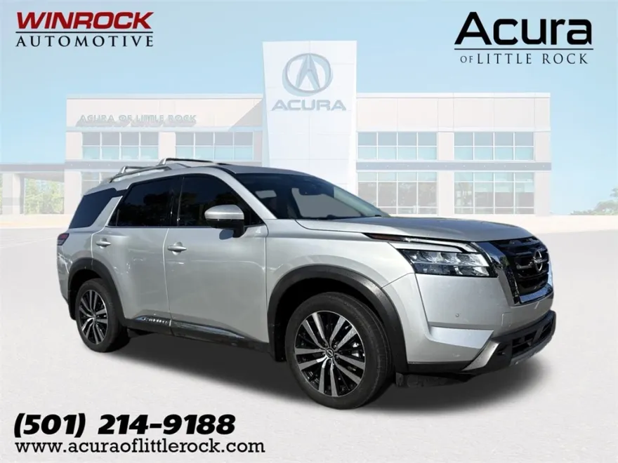 2023 Nissan Pathfinder Platinum photo 1