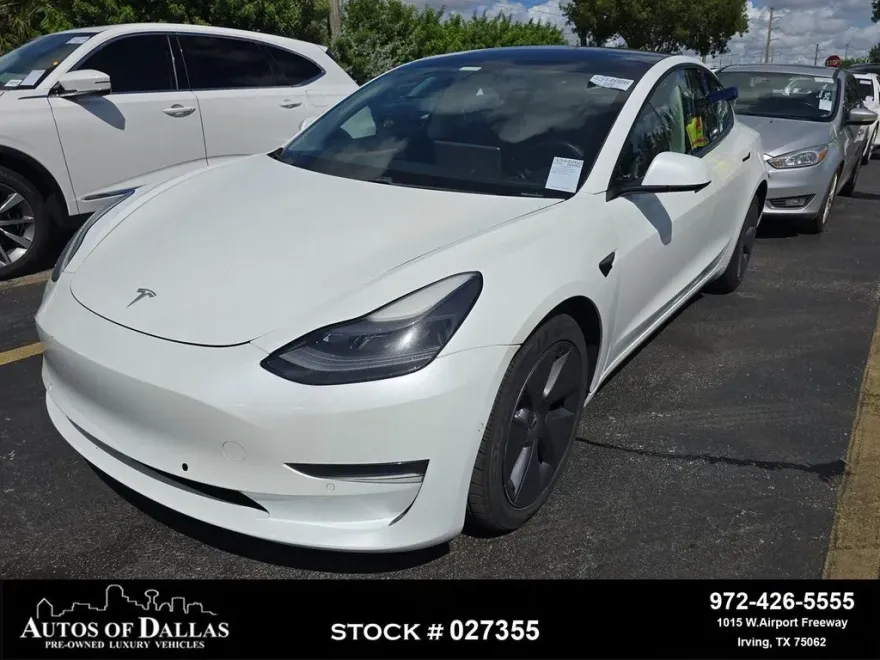 2021 Tesla Model 3 Standard Range Plus photo 1