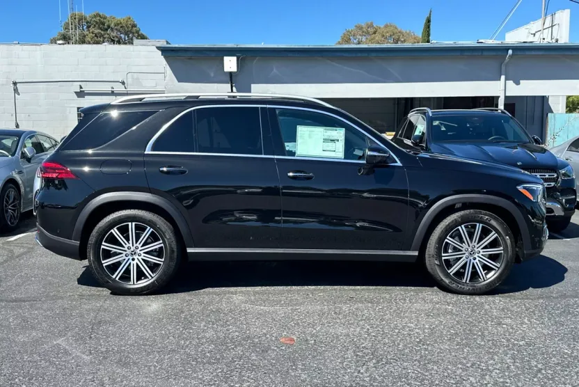2026 Mercedes Benz GLE 350 4MATIC photo 1