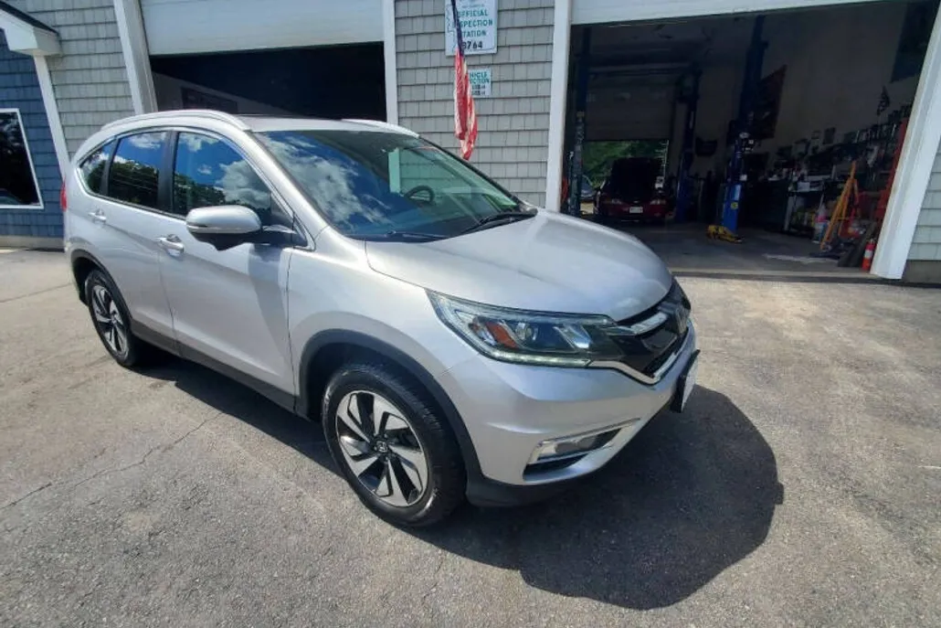 2016 Honda CR-V Touring photo 1