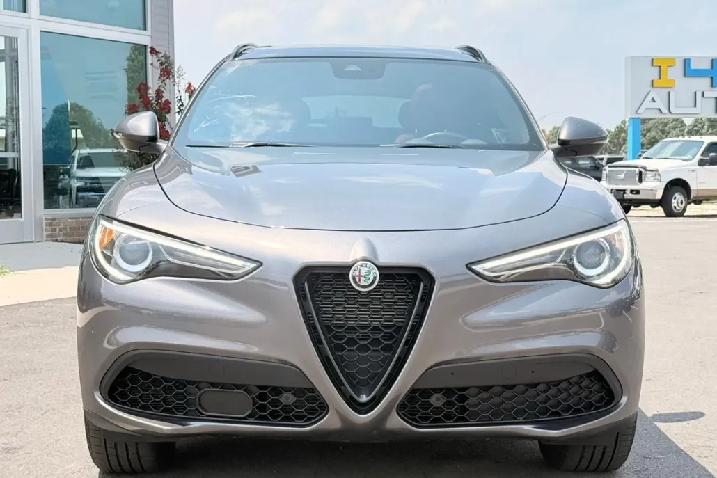 2021 Alfa Romeo Stelvio Ti photo 1