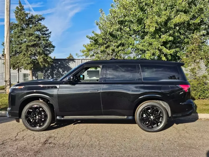 2026 Infiniti QX80 Sensory photo 1