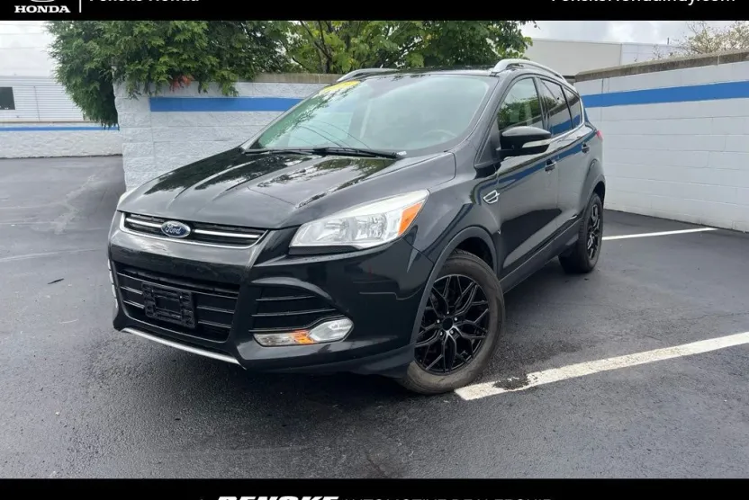 2015 Ford Escape Titanium photo 1