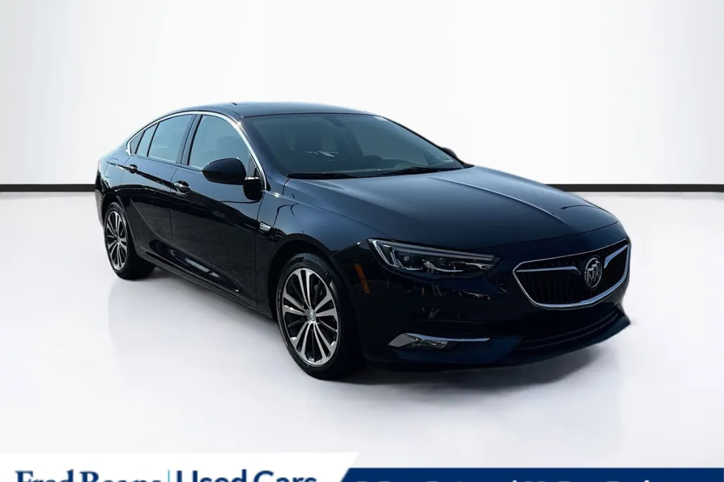 2019 Buick Regal Sportback Essence photo 1