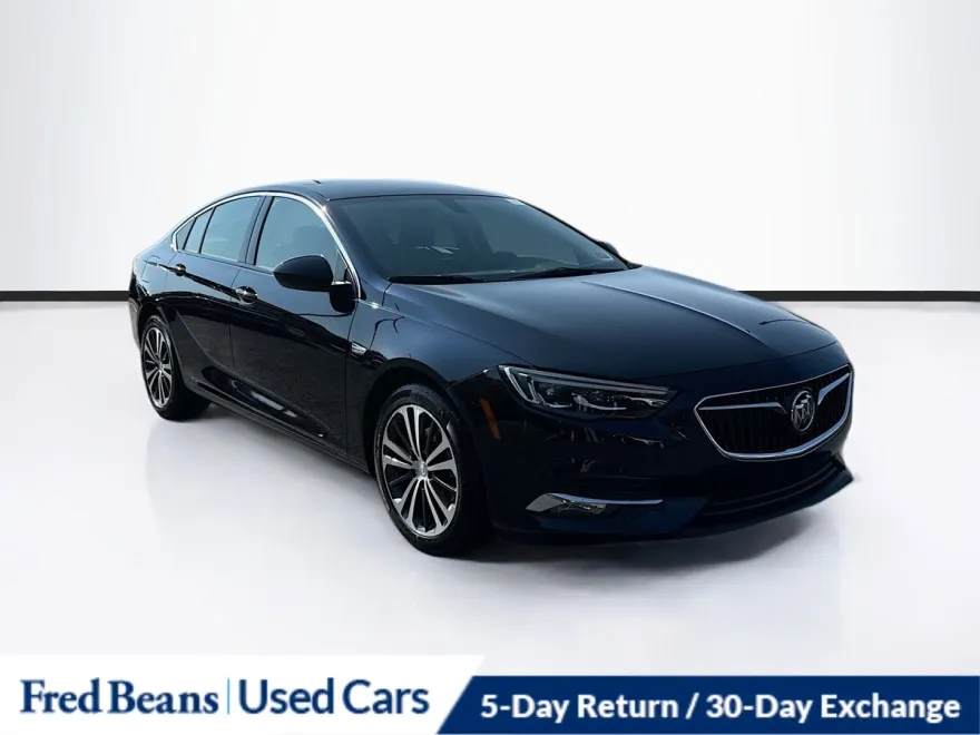 2019 Buick Regal Sportback Essence photo 1